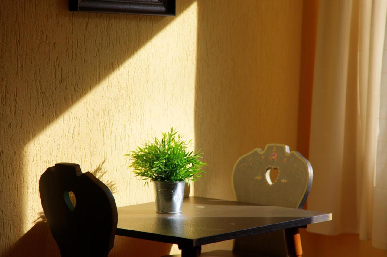 Haus Nova Am Bollerberg Bed & Breakfast ฮัลเลนแบร์ก ภายนอก รูปภาพ
